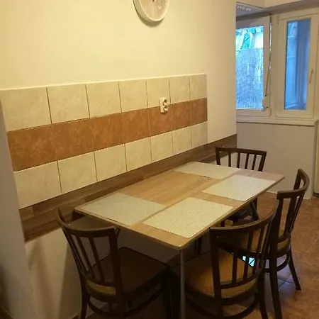Vamhaz Apartman Pecs